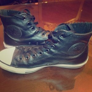 Converse High Tops Black Leather